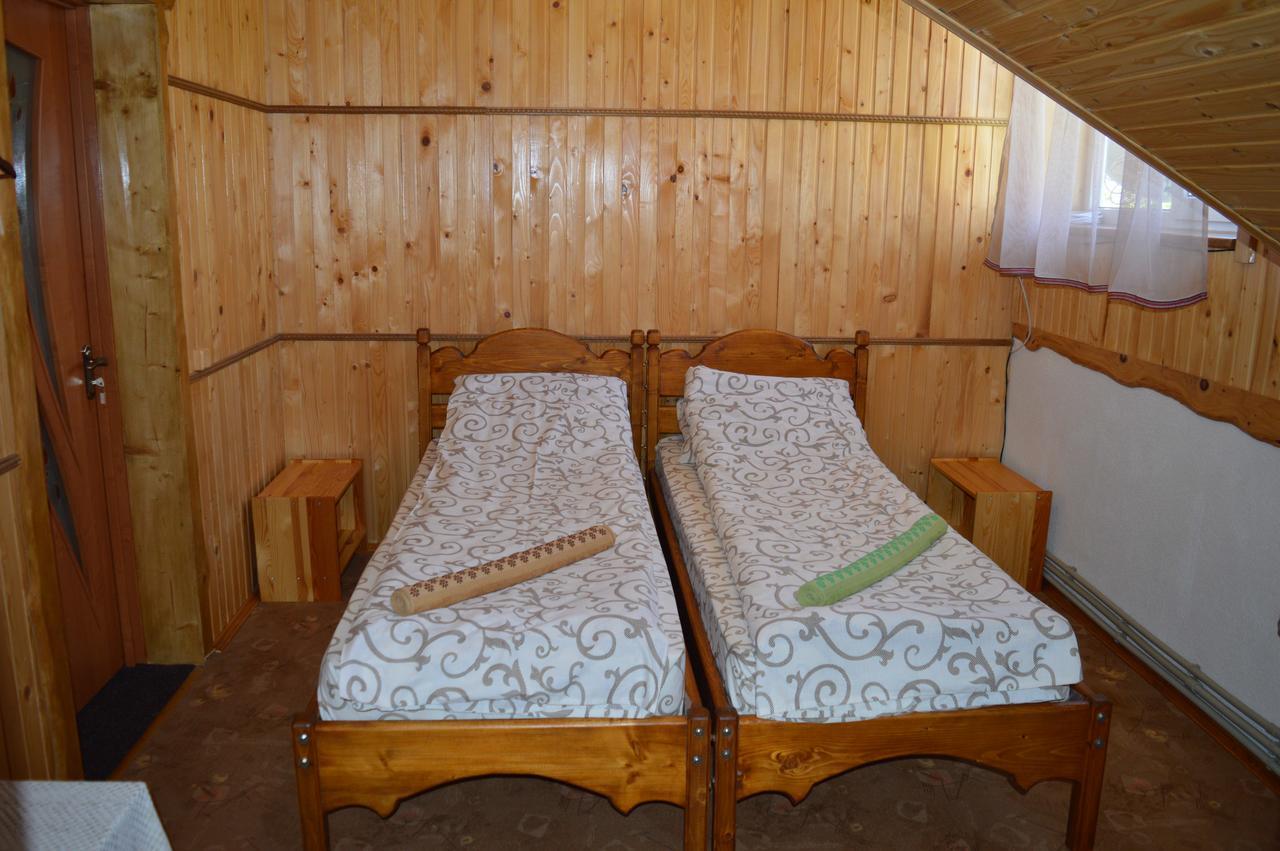 Guest House Mansarda Yaremche Eksteriør billede