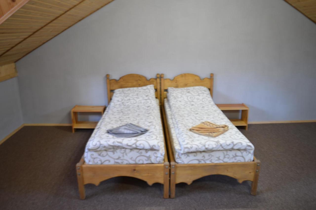 Guest House Mansarda Yaremche Eksteriør billede